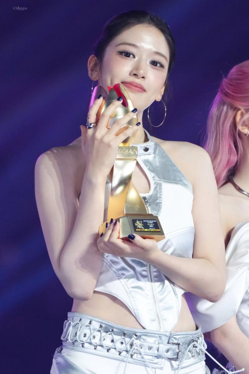아이브 안유진