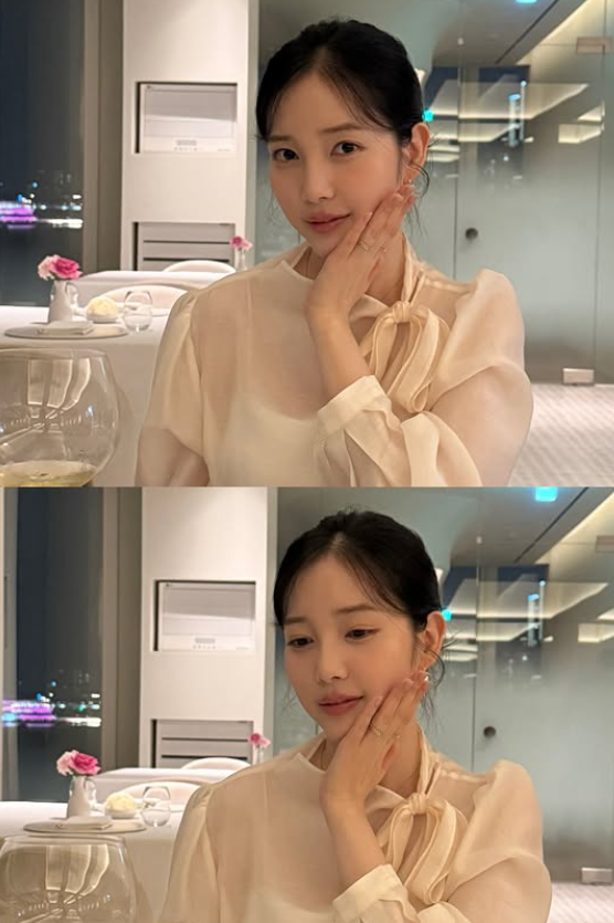 윤채경