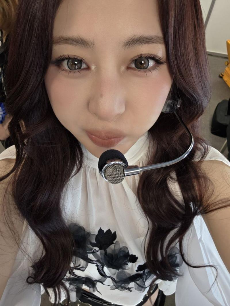 르세라핌 윤진