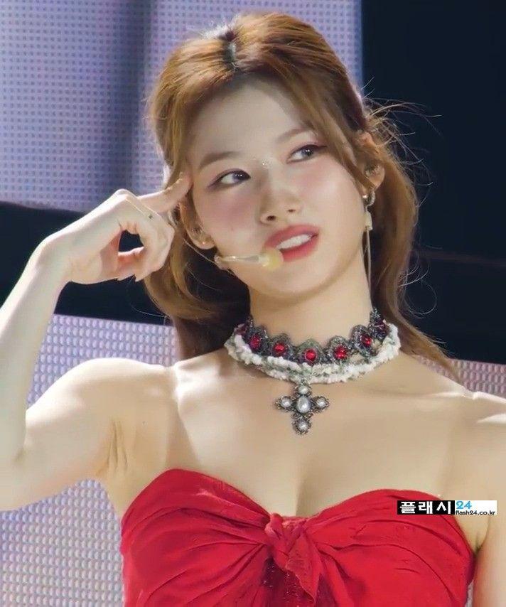 트와이스 사나