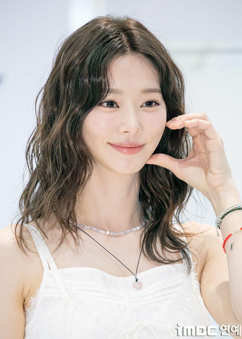 배우 이주빈