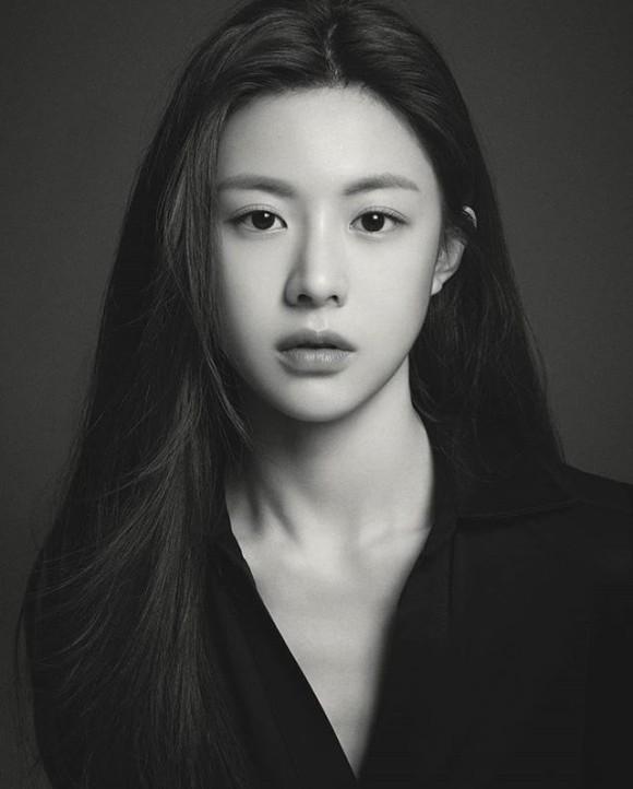 배우 고윤정