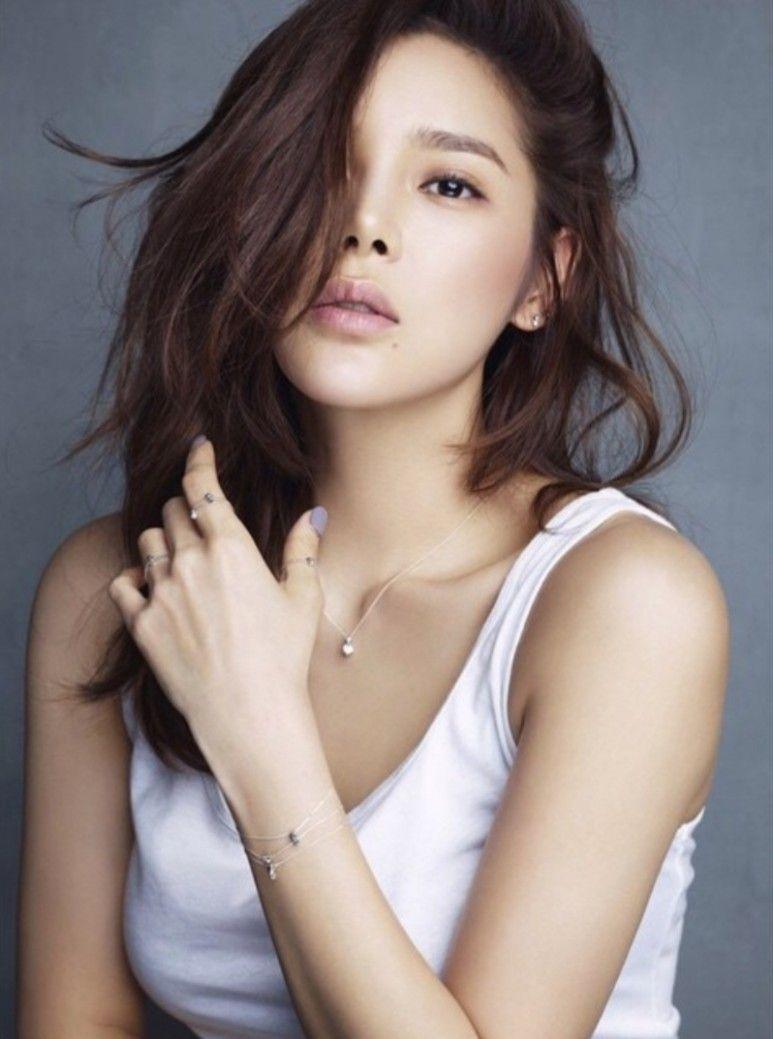 배우 박시연