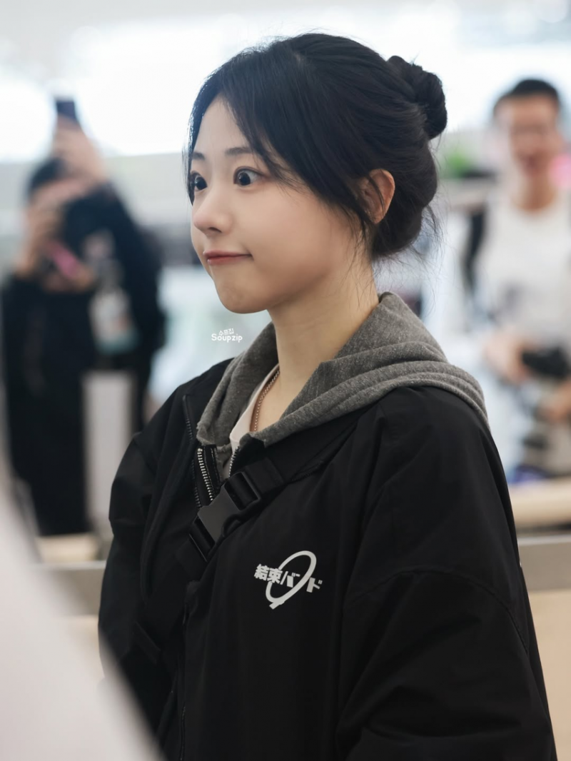 QWER 히나