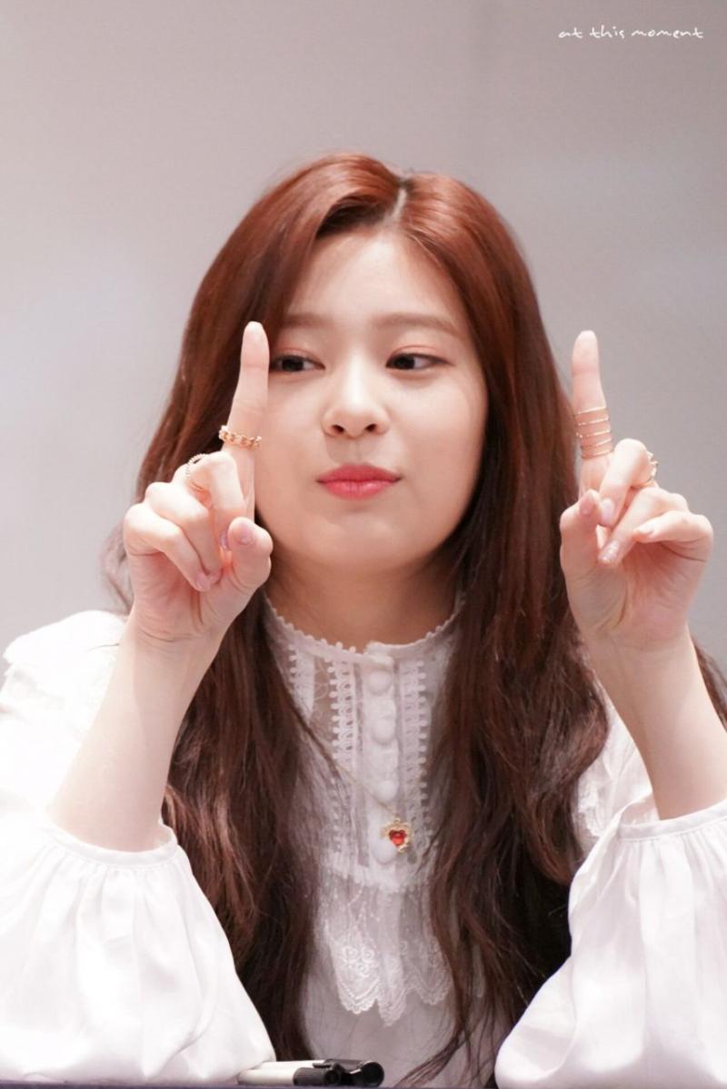 배우 김민주