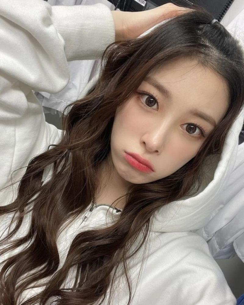 로켓펀치 윤경