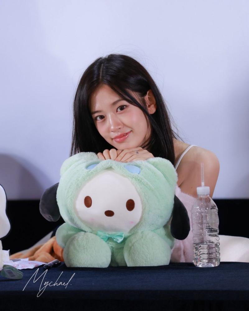 아이브 안유진