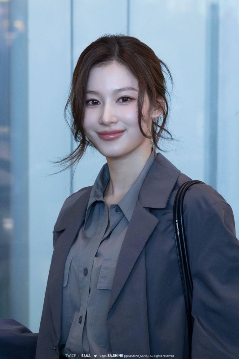 트와이스 사나