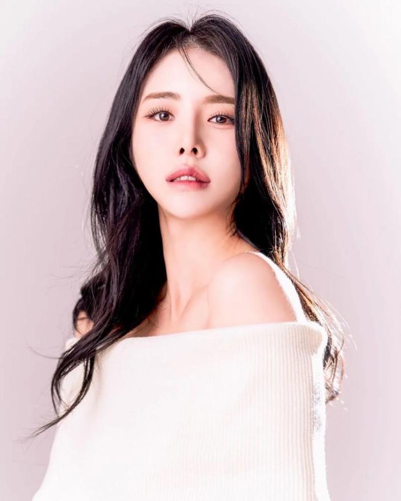 설하윤