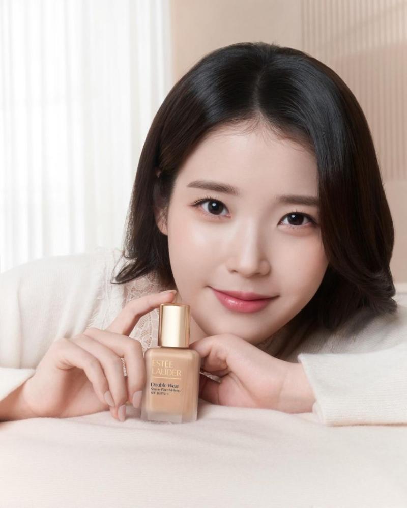 아이유 에스티로더