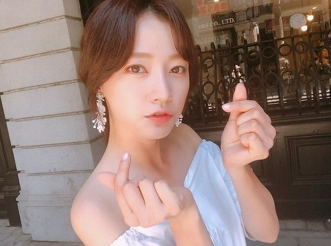 배우 송하윤