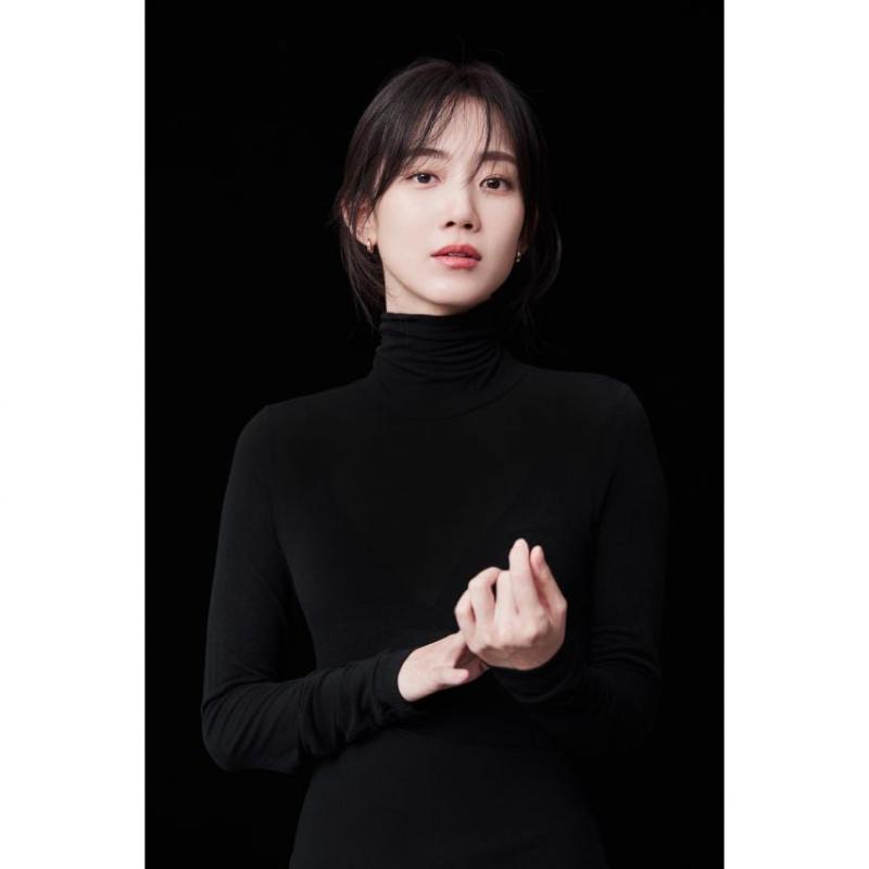 배우 신현빈
