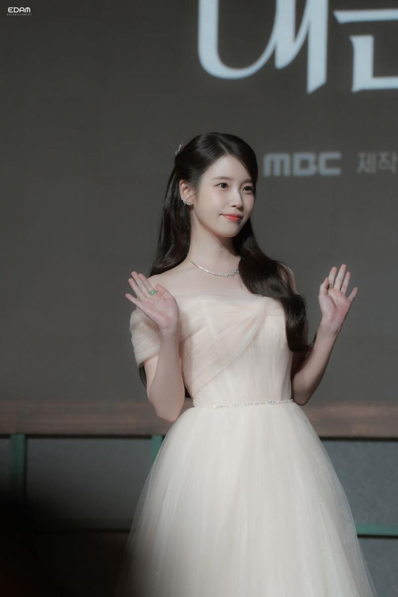 아이유 21세기 대군부인 제작발표회 비하인드