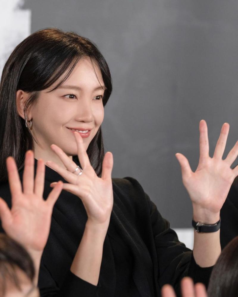 신현빈