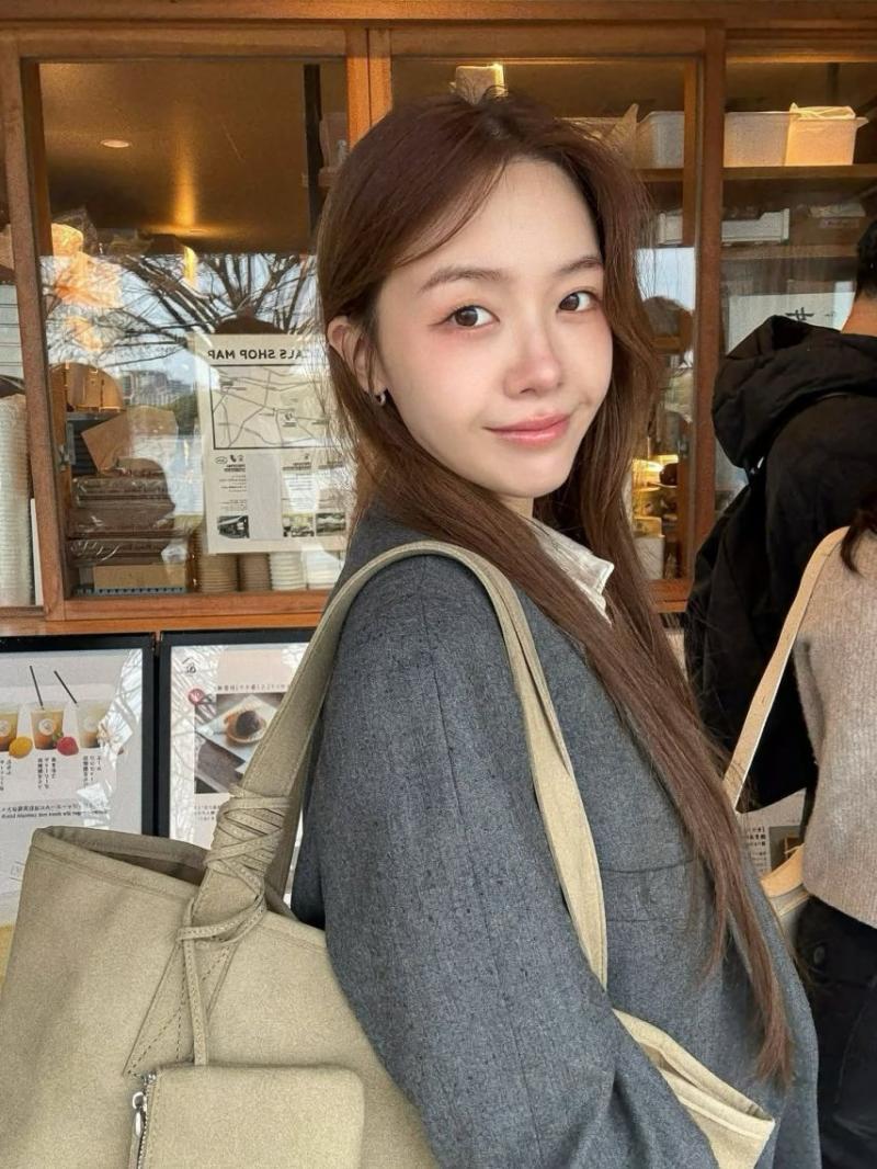 방민아 (걸스데이) SNS