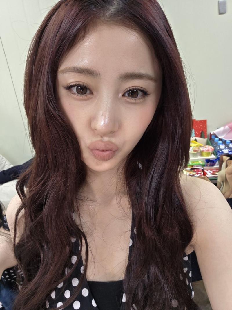 르세라핌 허윤진,카즈하