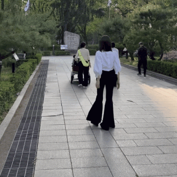 57세 김혜수 근황.jpg
