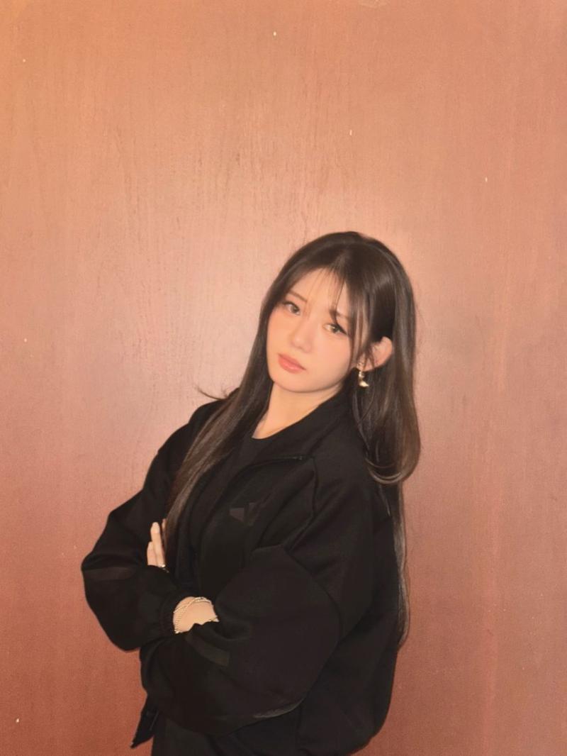 베이비몬스터 로라