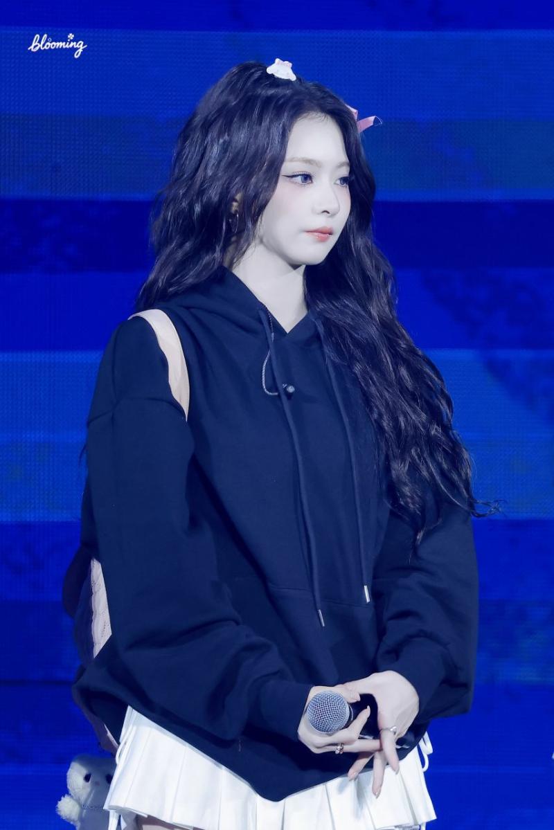 프로미스나인 이나경