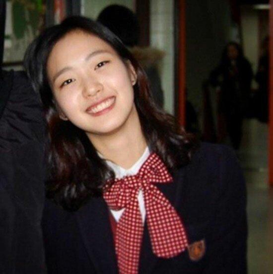 배우 김고은