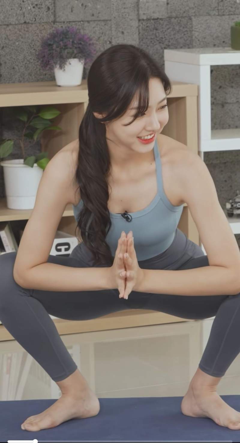 남자들은 왜 레깅스만 보면 환장할까요?.jpg