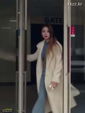 티아라-지연