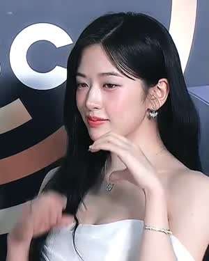 아이브 안유진