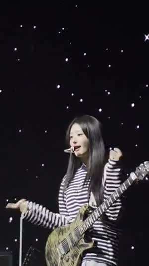 QWER 히나