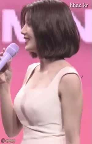 권은비