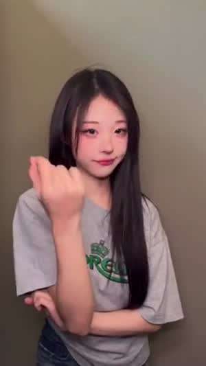 QWER 히나