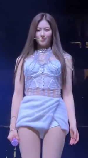 요망한 보석 장식 란제리 코르셋 의상 트와이스 사나 (2)