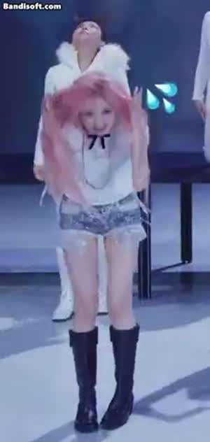 [아이브] 크게 사과하는 가을..gif