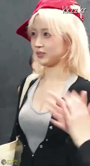 파여서 틈 보이는 엔믹스 해원