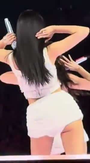 뒤태도 예쁜 트와이스 쯔위
