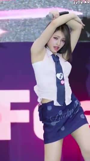 백리스 카라 홀터넥 민소매 속 흰튜브탑 유니스 젤리당카.mp4