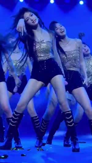 아이브 이서 시원한 각선미