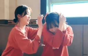 찜질방 데이트하는 르세라핌 카즈하 홍은채 . GIF