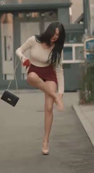 권나라 vs 나나
